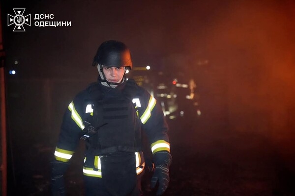 Получили ранения люди, есть разрушения: последствия атак БпЛА на Одессу и Одесскую область (обновлено)