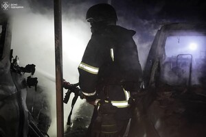 Горела стоянка, уничтожены автомобили: последствия дроновой атаки по Одессе (обновлено)