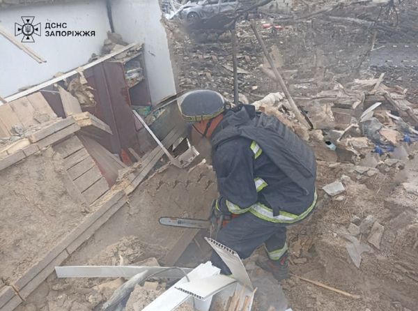 Окупанти вдарили балістикою по Миколаївщині та били КАБами по Запоріжжю: є жертви й поранені