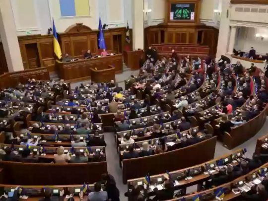 Стопами президента: нардепам дозволять зніматися в кіно — до парламенту подано законопроєкт