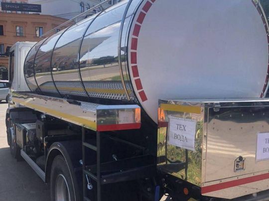 Частина Одеси залишилася без водопостачання через масштабну аварію: у місті величезні черги за водою (фото, відео)