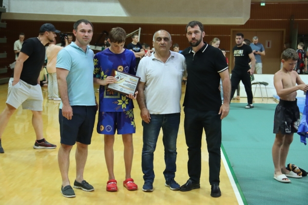 Греплінг. Дитяча ліга: сила, народжена в серцях майбутніх чемпіонів